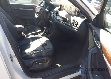 2017 Audi Q3 2.0T Premium z USA, uszkodzony, nr VIN WA1JCCFS7HR008877